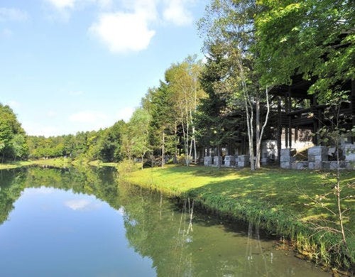 ホテルニドム(北海道苫小牧市字植苗430)