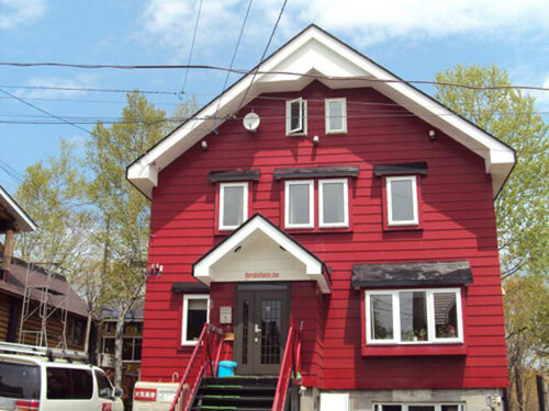 THE RED SKI HOUSE(北海道虻田郡倶知安町山田170-199)