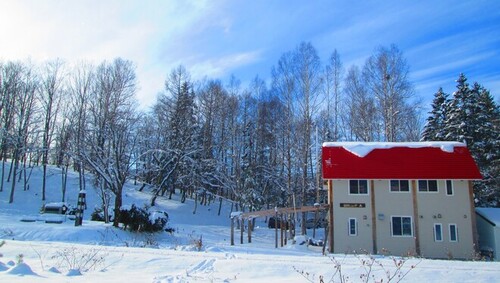 塩狩ヒュッテ(北海道上川郡和寒町字塩狩503-2)