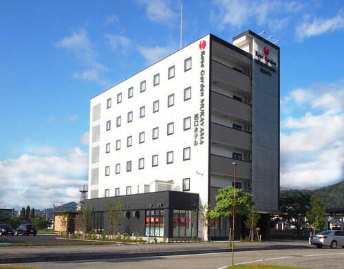 村山西口ホテル(山形県村山市駅西3-20)