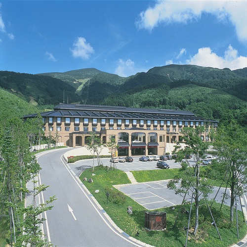 ホテルプルミエール箕輪(福島県耶麻郡猪苗代町大字若宮字吾妻山甲国有林194林班)