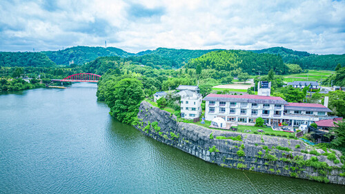 亀山温泉ホテル(千葉県君津市豊田旧菅間田65)