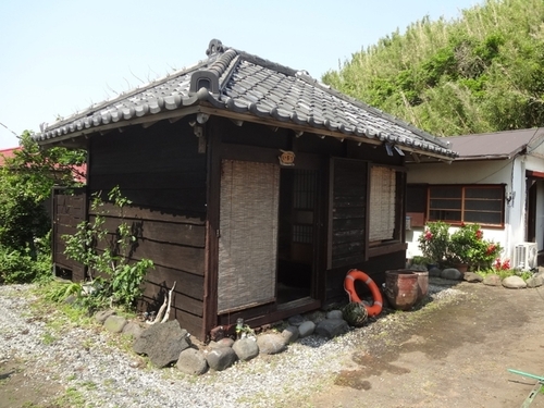 民宿大島南耕苑<大島>(東京都大島町元町2-7-11)