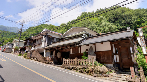 東學坊(神奈川県伊勢原市大山437)