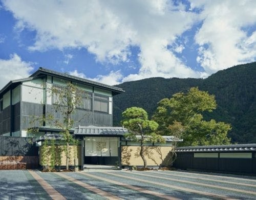 エスパシオ箱根迎賓館 麟鳳亀龍 ーRin-Poh-Ki-Ryuー(神奈川県足柄下郡箱根町宮ノ下72 ※お車でご来館するお客様は神奈川県足柄下郡箱根町宮ノ下55にてご登録ください。)