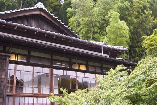 伊藤屋旅館(神奈川県足柄下郡湯河原町宮上488)