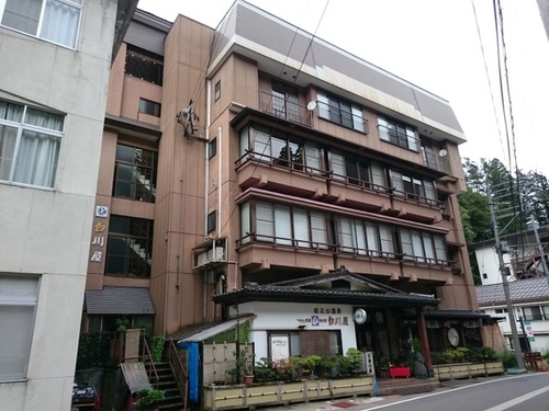 白川屋(新潟県十日町市松之山湯本55-1)