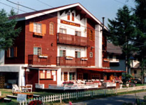 ペンションともしび(新潟県妙高市斑尾高原八坊主)