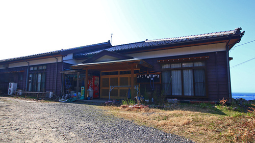 海府荘国民宿舎(新潟県佐渡市関428-1)