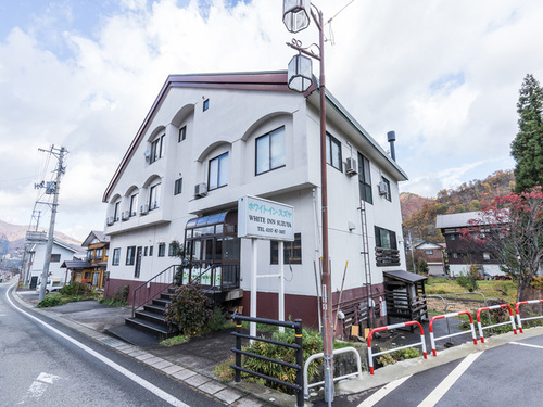 ホワイトインスズヤ(新潟県南魚沼郡湯沢町大字土樽5103-6)