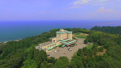 雨晴温泉磯はなび(富山県高岡市太田88-1)