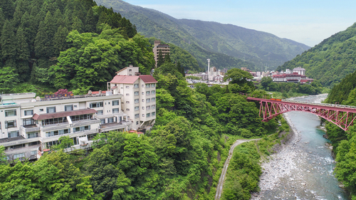 ホテル黒部(富山県黒部市宇奈月温泉7)