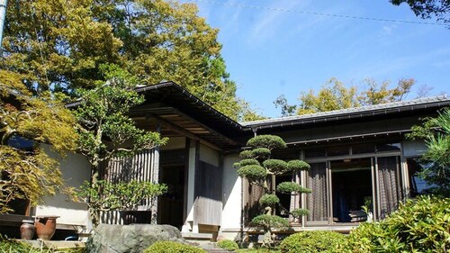 和美再美石動柏屋(富山県小矢部市後谷285)