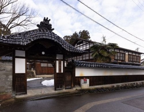 杜人舎(富山県南砺市城端405 城端別院善徳寺内)