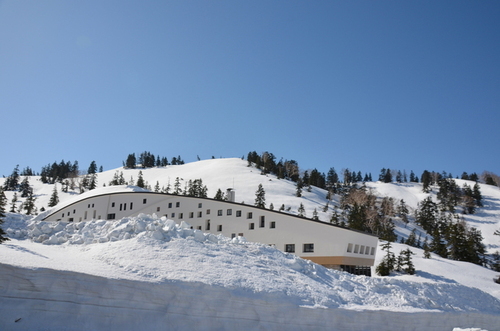 立山荘(富山県中新川郡立山町芦峅寺弥陀ケ原)