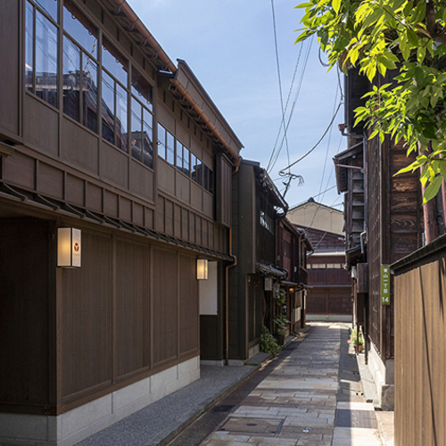 謡町 UTAIMACHI(石川県金沢市東山1-16-6-1)