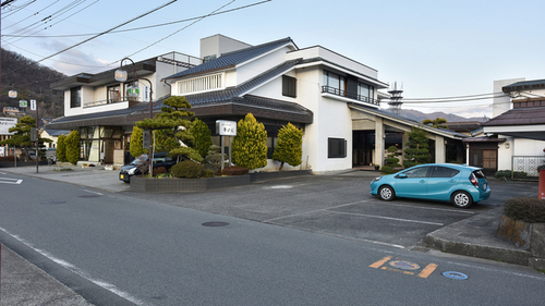 湯村温泉湯志摩の郷楽水園(山梨県甲府市湯村1-11-5)