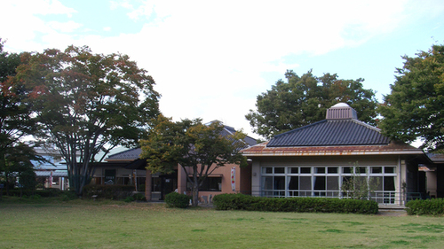 南アルプス市湧暇李の里樹園(山梨県南アルプス市野牛島2722)