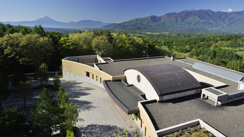 ダイヤモンド八ヶ岳美術館ソサエティ(山梨県北杜市大泉町谷戸5771-84)