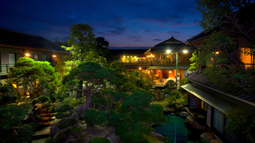 かげつ(山梨県笛吹市石和町川中島385)