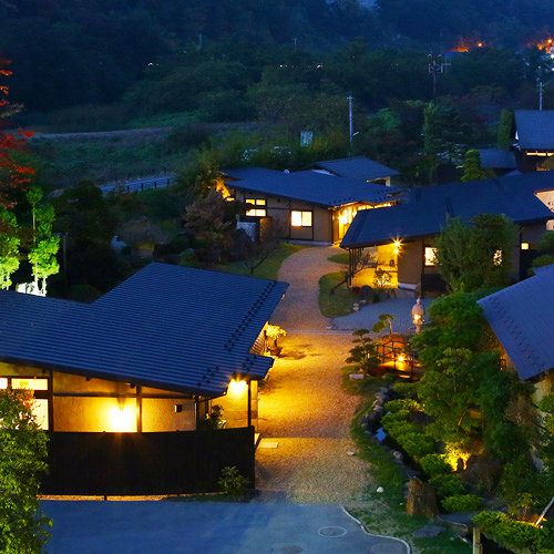 笛吹川温泉坐忘(山梨県甲州市塩山三日市場2512)