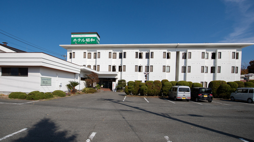 ホテル昭和(山梨県中巨摩郡昭和町西条3682-1)