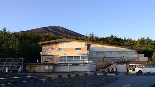 富士急雲上閣(山梨県南都留郡鳴沢村富士山8545-1)