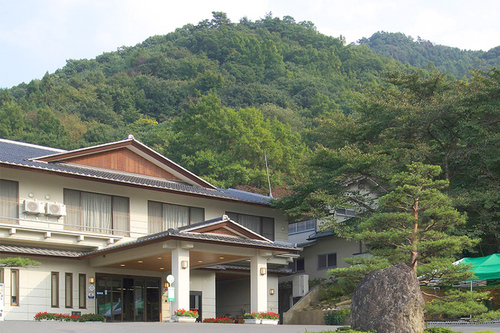 須坂温泉古城荘(長野県須坂市日滝5414)