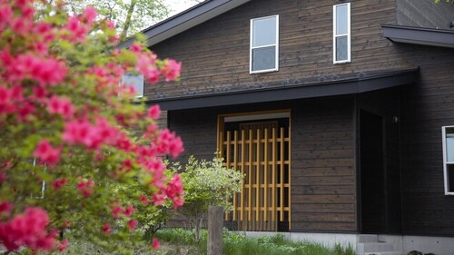 KARUIZAWA Funny house(長野県北佐久郡軽井沢町長倉1829-13)