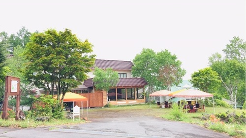 Picnicbase&Hostel(長野県北佐久郡立科町芦田八ケ野1026)