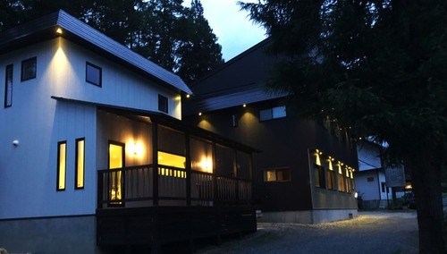 Hakuba Hatsuyuki Apartments(長野県北安曇郡白馬村北城11416-2)