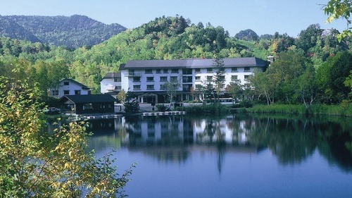 木戸池温泉ホテル(長野県下高井郡山ノ内町志賀高原木戸池)