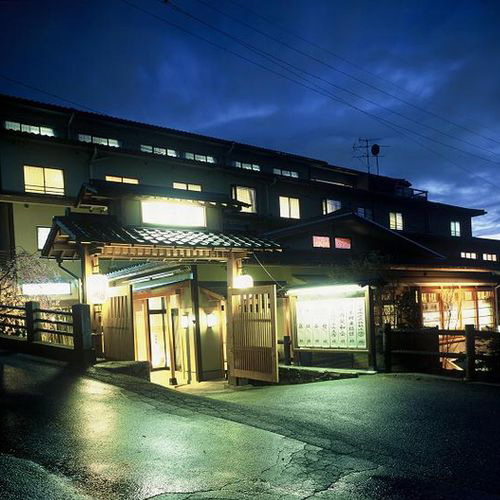 宝生閣(岐阜県高山市馬場町1-88)