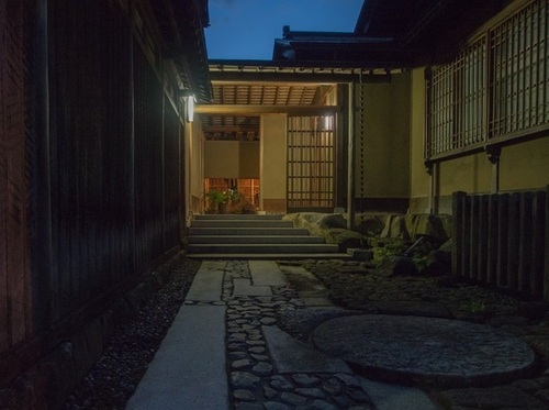 SUKIYA-zukuri Suehiro House(岐阜県飛騨市古川町末広町3-10)