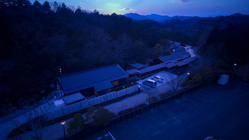 千年のしじま月夜見の座(三重県伊勢市佐八町1165-1 月夜見の座)