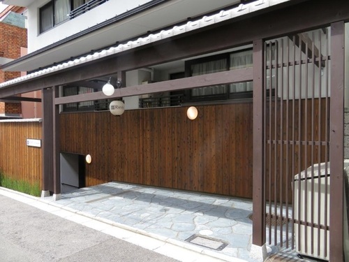リン(Rinn) GionBishamon(京都府京都市東山区毘沙門町44-24)