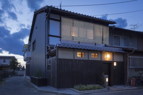 町家レジデンスイン三十三間堂宵椿(京都府京都市東山区本瓦町656-13)