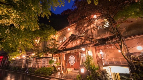 貴船ふじや(京都府京都市左京区鞍馬貴船町40)