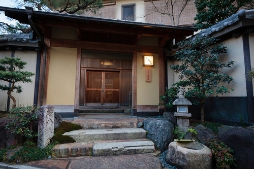 純和風料理旅館き乃ゑ(京都府京都市東山区東大路松原上ル4-毘沙門町44)