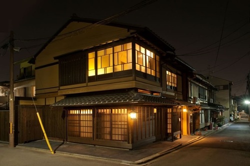 京都旅庵然(京都府京都市東山区柚之木町356)