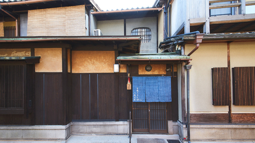 京都ぎをん八坂の宿(京都府京都市東山区清井町486-5)