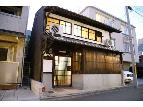 京町家のやど室町別邸(京都府京都市下京区室町通五条下ル大黒町214)