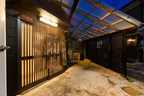 籠rou(京都府京都市南区東九条西札辻町33)
