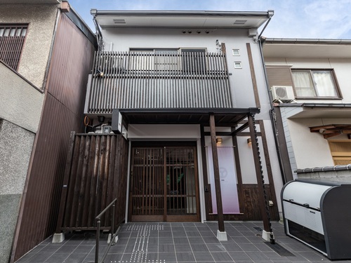 OYO旅館 e-stay 京都六条(京都府京都市下京区西洞院通六条上ル金屋町485)