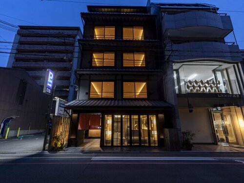 Rinn Sanjo Takakura(鈴ホテル 三条高倉)(京都府京都市中京区高倉通姉小路下る東片町618)