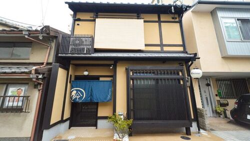 鈴万里小路(京都府京都市下京区柳馬場通仏光寺下る万里小路162-3)