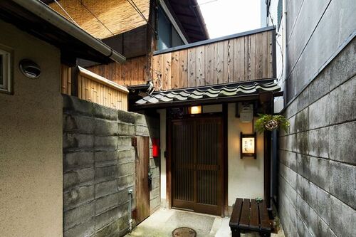 茶の実(京都府京都市中京区東洞院通四条上る阪東屋町662)
