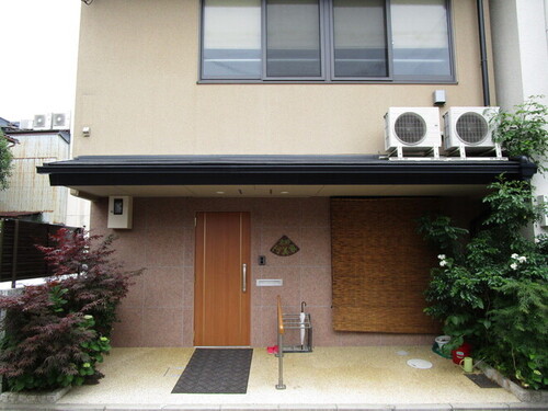 ゲストハウス京都阿美家(京都府京都市上京区新椹木町通丸太町下る東土御門343-1)