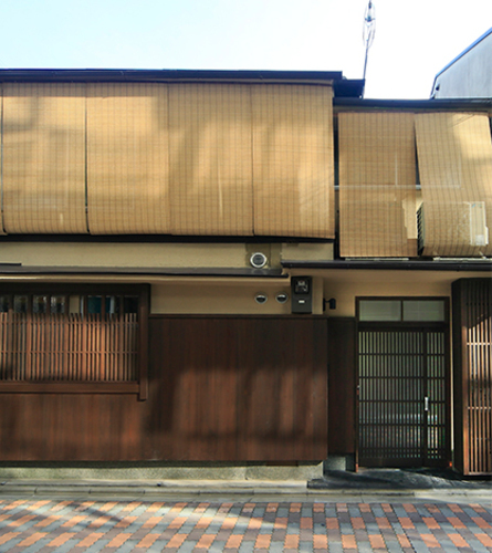 葵仏光寺橋(京都府京都市下京区西木屋町通松原上る2-天満町456-13)