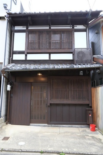 祭(京都府京都市下京区仏光寺通油小路東入木賊山町173-12)